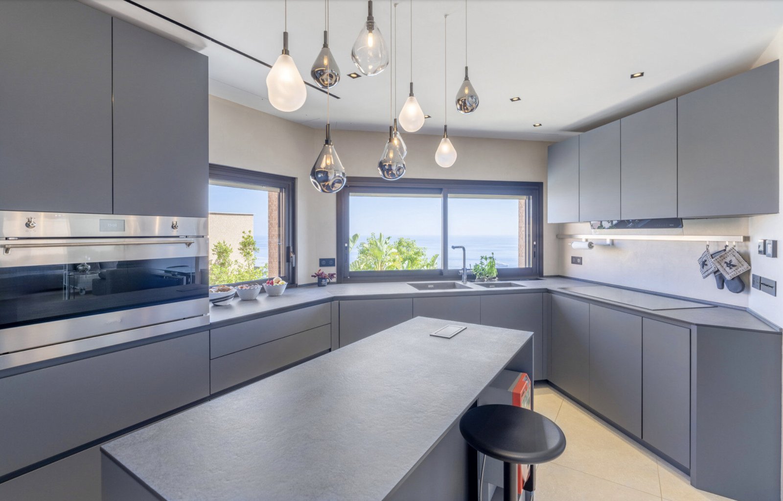 Appartement Monégasque — après travaux, vue 2